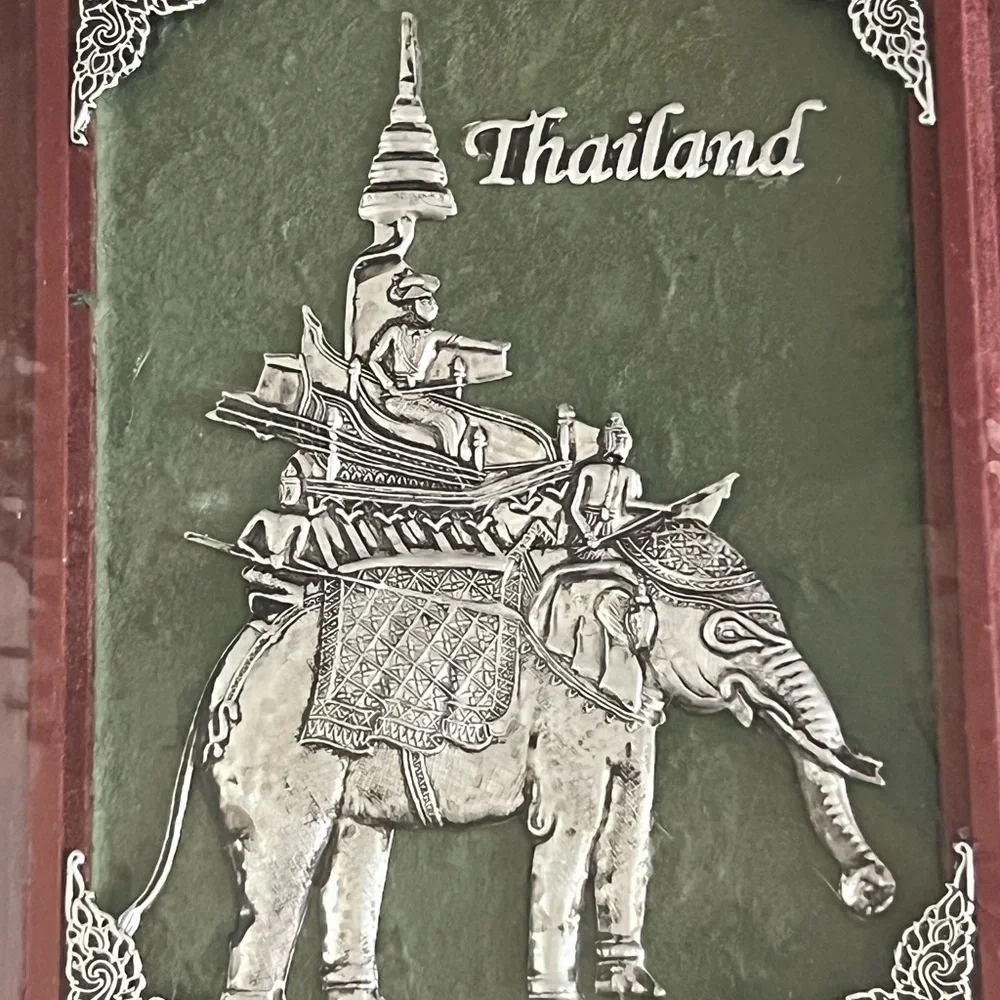 Thai Wooden Chopsticks Set with Elephant Design – 8 Unused - Picture 4 of 5